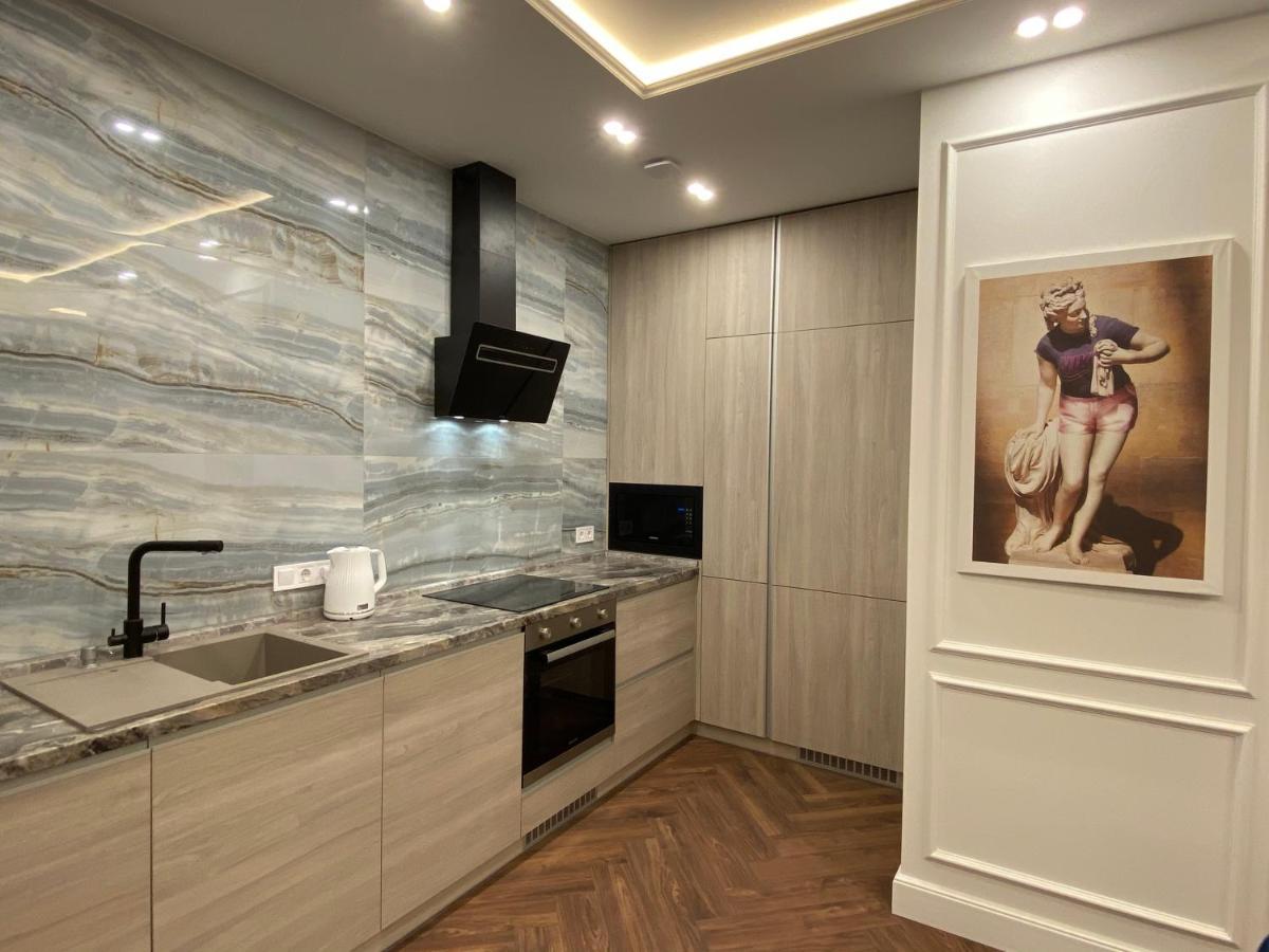Modern Classic 2 Bedroom Apartment Near Most City Dnipro Exterior foto